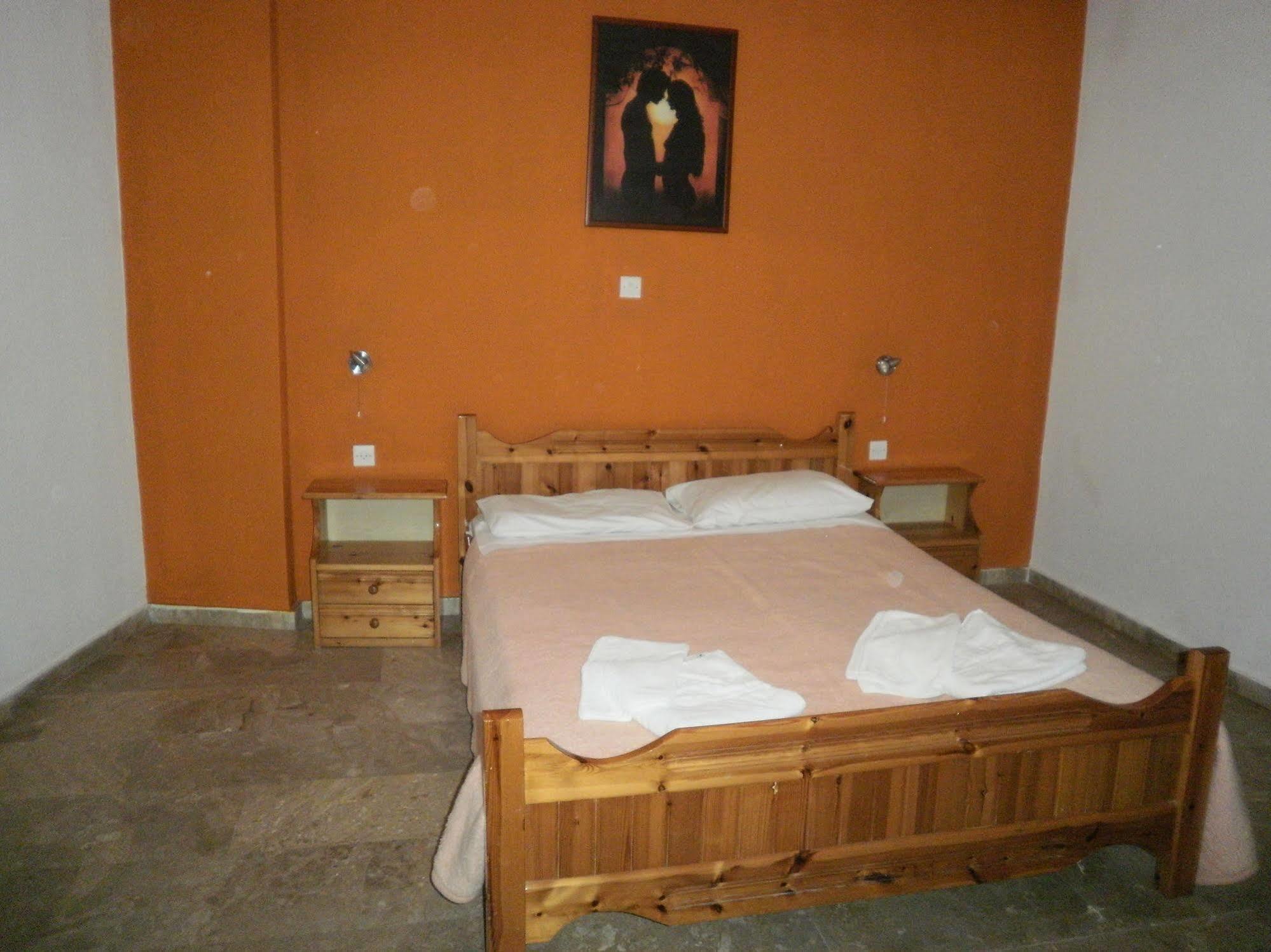 Cretasun Apartments Makrýgialos Екстериор снимка