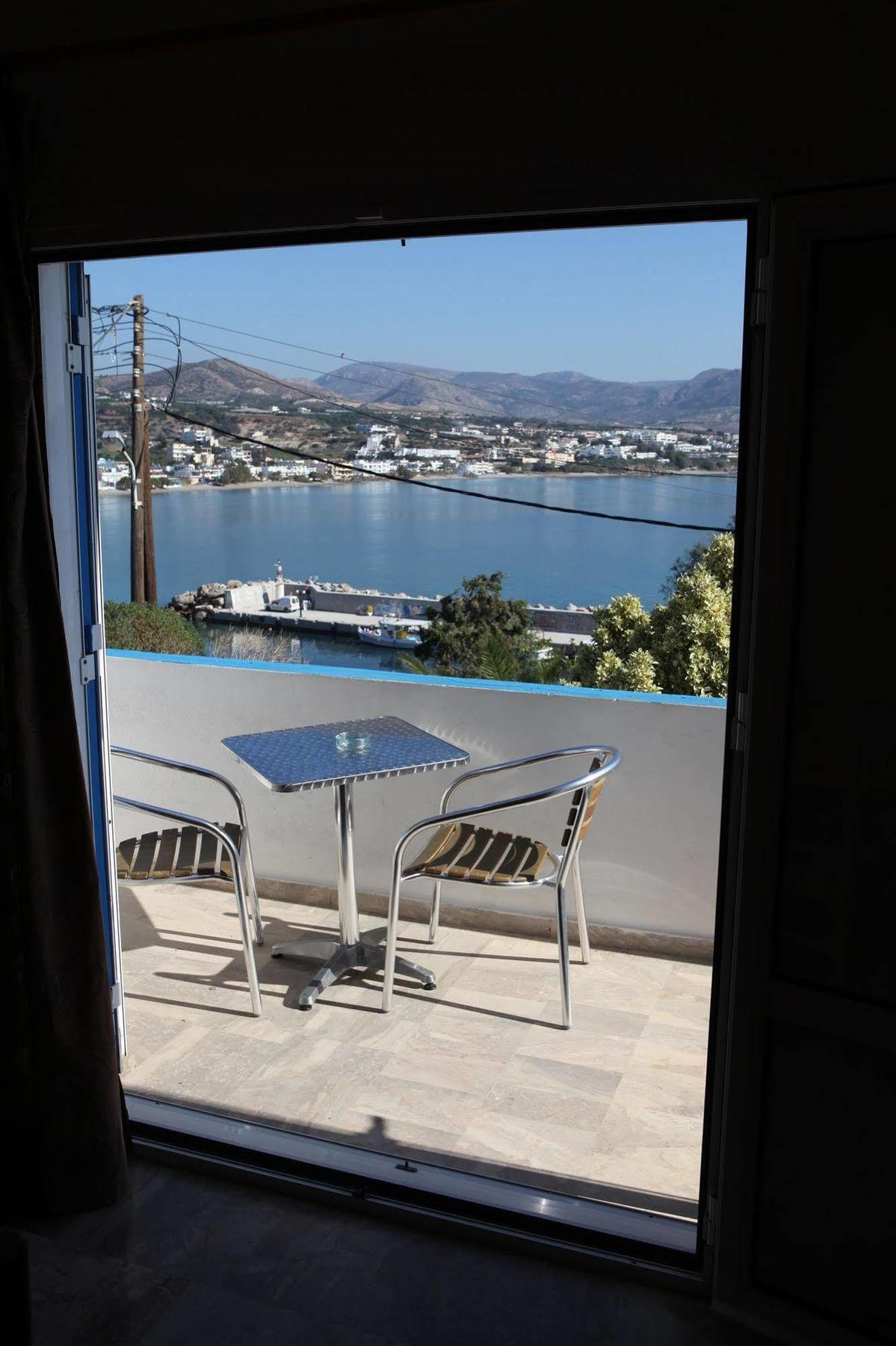 Cretasun Apartments Makrýgialos Екстериор снимка